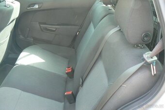 Opel Astra Combi 1.7CDTi -2010 - 11