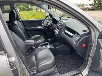 Kia Sportage V6 4WD Automatik - 11