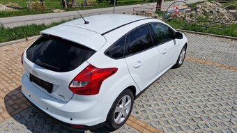 Ford Focus Rv.2012 benzín 123tkm - 11
