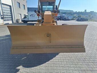CAT 12 H - 11