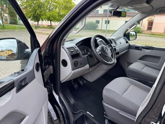 VW TRANSPORTER T5.2.0TDI 103KW LONG 5 MÍST R.V.2011 - 11