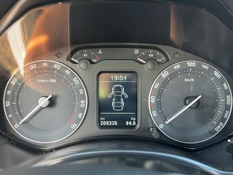 Octavia II combi 1.8 TSI, pěkný stav - 11