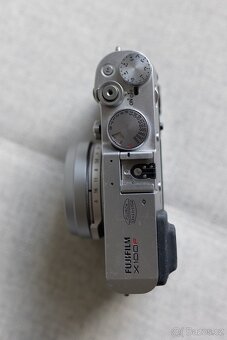Fujifilm X100F – ikonický street fotoaparát - 11