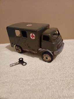 Tatra 805. Omnia. Staré hračky. - 11