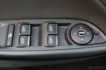 Ford Focus 1.6 TDCi Champions Edition - 11