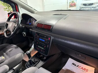 Volkswagen Sharan 1,9 TDI BUSINESS TAŽNÉ 7 MÍST - 11