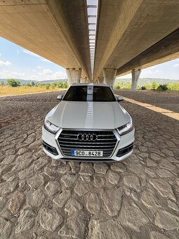 Audi Q7 - 11