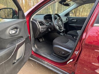 Jeep Cherokee 2.2l 143kw - 11