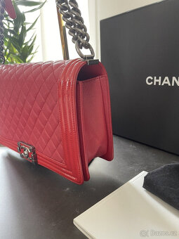 Originální taška Chanel Boy Bag Červená Nová střední WOW taš - 11
