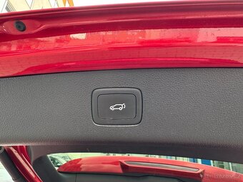 MG EHS PHEV Luxury 1.5 190kW AUT. Panorama Full LED Kamera - 11
