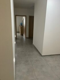 Novostavba RD 360m2 - 11