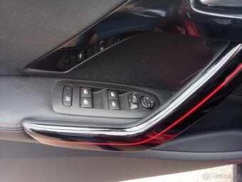 Peugeot 2008 GT LINE 1,2 81kw, NAVIGACE - 11