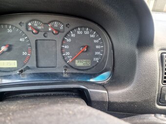 Volkswagen golf 4, 1.9 TDI, výkon 66 kW, r.v.2003 stk:25/11 - 11