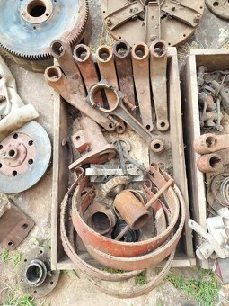 Zetor, traktor, díly - 11