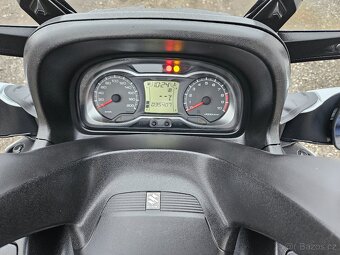 Suzuki Burgman 650 EXECUTIVE - NOVÝ MODEL  EXECUTIVE - 11