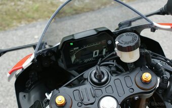 Yamaha yzf R7 - 11