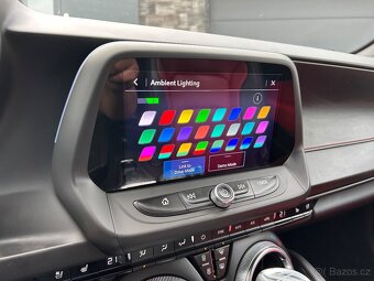 Chevrolet Camaro 6.2 SS automat facelift bose - 11