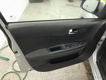 Hyundai i20 1,2 75 - 11