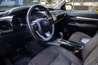 Toyota Hilux DC 2.4 I D-4D Executive A/T - 11