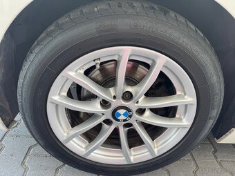 BMW 118 1,5i 1. maj, koupeno v ČR, DPH, 2 x kola - 11