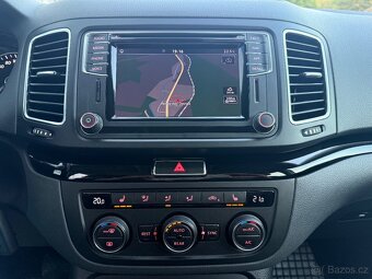 VW SHARAN 2.0 TDi DSG NAVI KAMERA WEBASTO TAŽNÉ 7 MÍST - 11