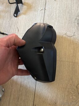Predni cast z Yamaha Fz1N 06-13 - 11