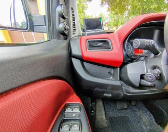 Fiat Doblo Panorama 1,6 Multijet 66 kW Automat - 11