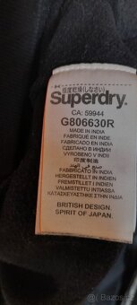 Superdry zdobené teplákové šaty s kapsami - 11