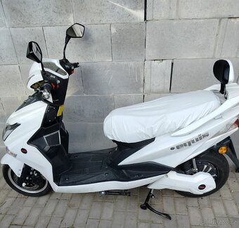 El. Skútr HECHT equis - 11