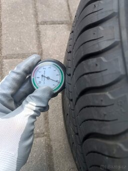 310. Originál ALU kola Ford (Kuga) 5x108 R17 s TPMS - 11