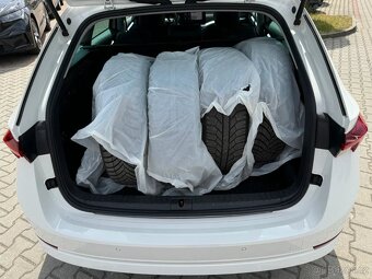 Škoda Octavia 2.0TDI 85kw manuál,LED,virtual,kůže,senzory - 11
