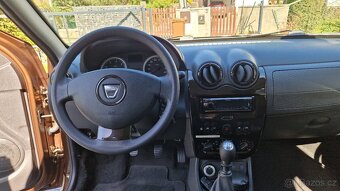 DACIA DUSTER 4x4 1.5 DCI 81KW.NEZÁVISLÉ TOPENÍ.KLIMA.TAŽNÉ. - 11