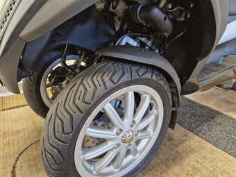 Piaggio MP3 500 LT 12/2011 - 11