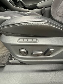 Škoda Kodiaq 2.0 TDI 4x4 Style – 140 kW – 2017 – Bílá - 7 mí - 11