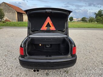 Audi 80 Cabrio 2.6 V6, 110 kW, automat – Youngtimer s duší - 11