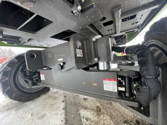 Dieselová teleskopická plošina Zoomlion ZT32J - 11