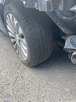 Prodám nepojízdný FORD mondeo - 11