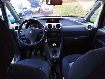 PEUGEOT 1007  NAJETO JEN 70,,, KLIMA, 1,4i  BENZIN 65KW - 11