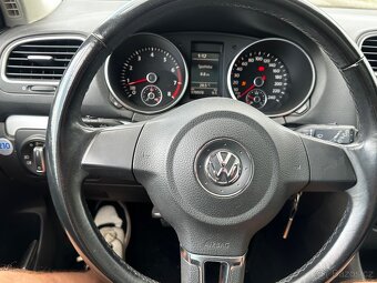 VW Golf VI 1.4TSi, r.2010, serviska, panorama - 11