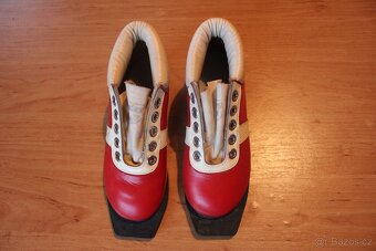 Různé běžky 180-215 cm, boty na běžky vel. 30-43 - 11