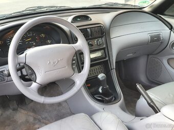 Ford Mustang GT, 5.0l V8 160 kW, 1993 - 11