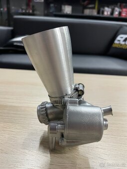 Karburátor pionýr - 11