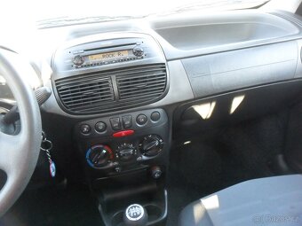 Fiat Punto 1.2i benzin - 11