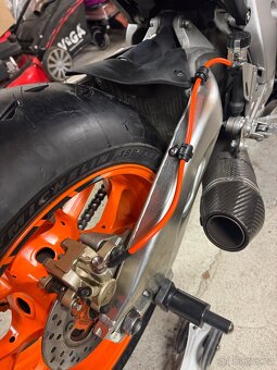 Honda CBR 1000 RR Fireblade Repsol - 11