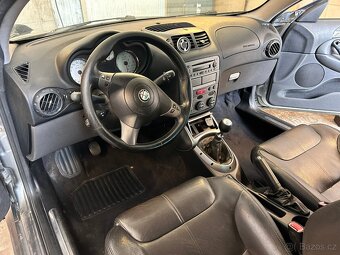 Alfa Romeo Gt 1.9 jtd 110kw - 11