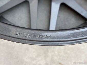 E63s AMG Mercedes R20 E63 AMG Alu Kola Kovaný - 11