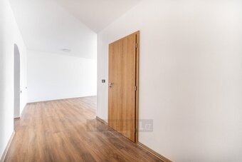 Prodej bytu 2+kk ve Vimperku (50 m²) - 11