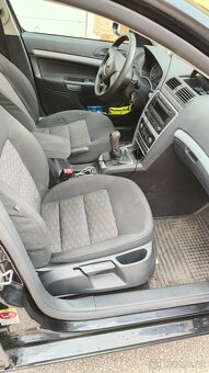 Škoda Octavia 2, 2.0 TDI, top technický stav - 11