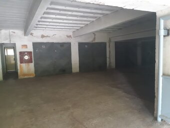 Prodej garáže v garážovém komplexu - 11
