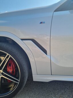 BMW X6 M paket 4.0i 4x4 r.v.2022 Full vybava - 11